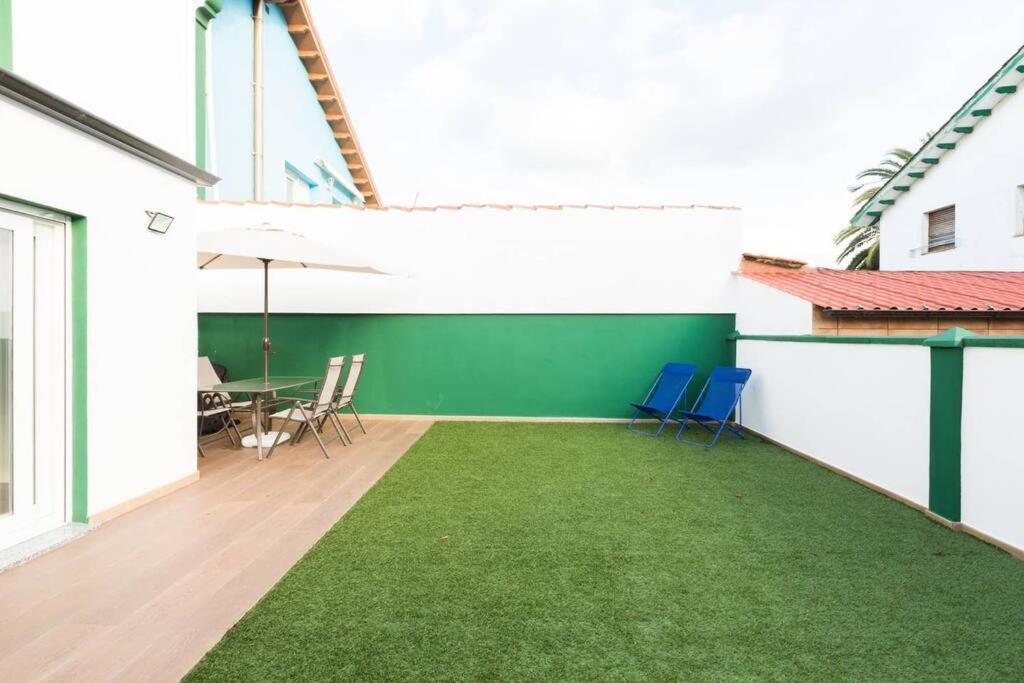 Chalet En La Cuidad- Con Jardin Y Barbacoa Gijón Buitenkant foto